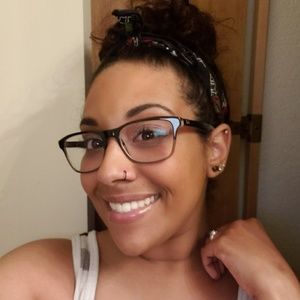 Meet your Posher, Tiffany